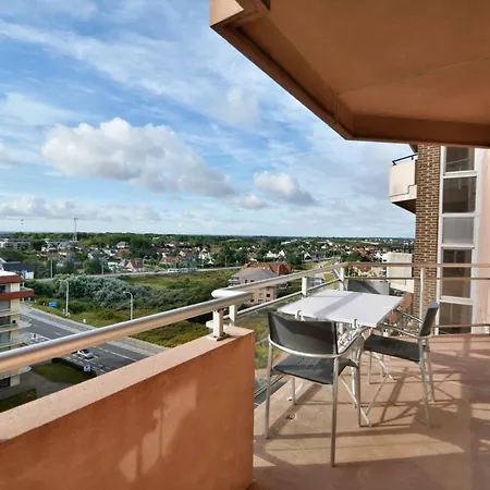 Scorpio B Apartment